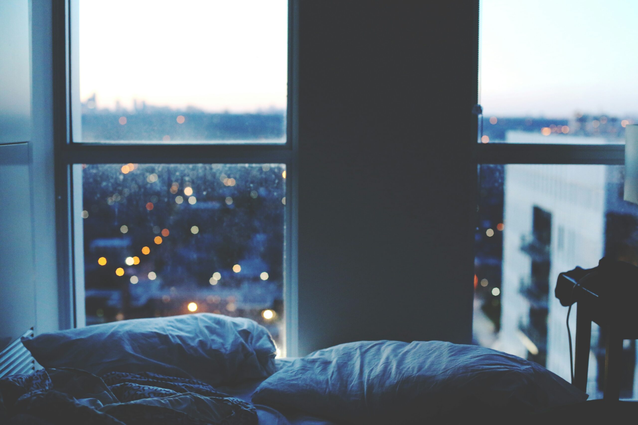 sleeping comfortably on hybrid mattress